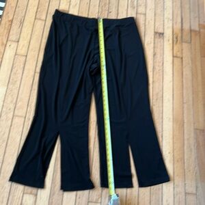 Susan Graver 🖤 brand pants with ankle details slits